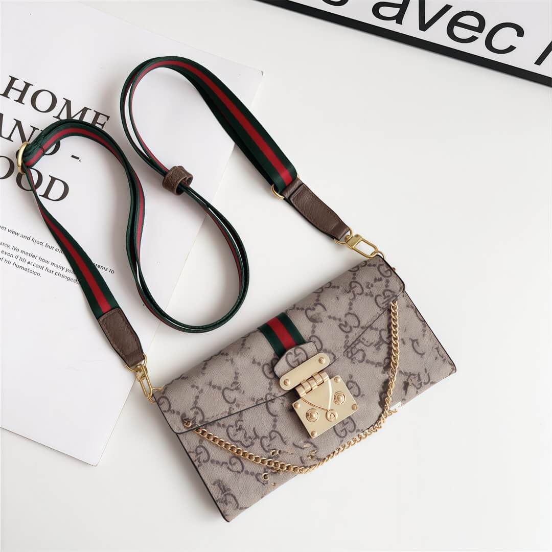 Kožené pouzdro na iPhone inspirované crossbody taškou s držákem na kartu