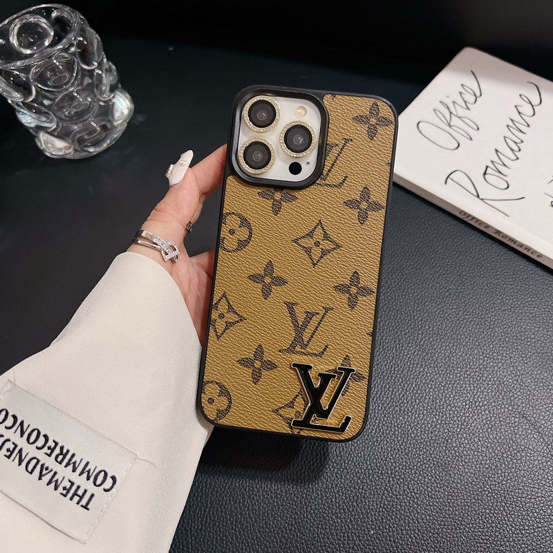 Só Lógó Dubh Cás iPhone Leathar