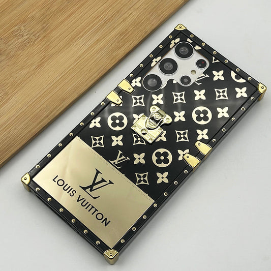 Luxury Branded Trunk Case With Chain For Samsung Galaxy S25/24/23 Series