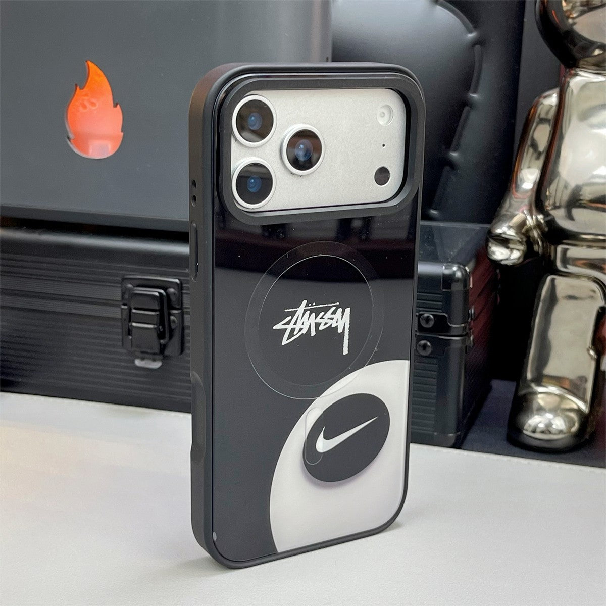 Streetwear x MagSafe iPhone-deksel – Street Icon Edition