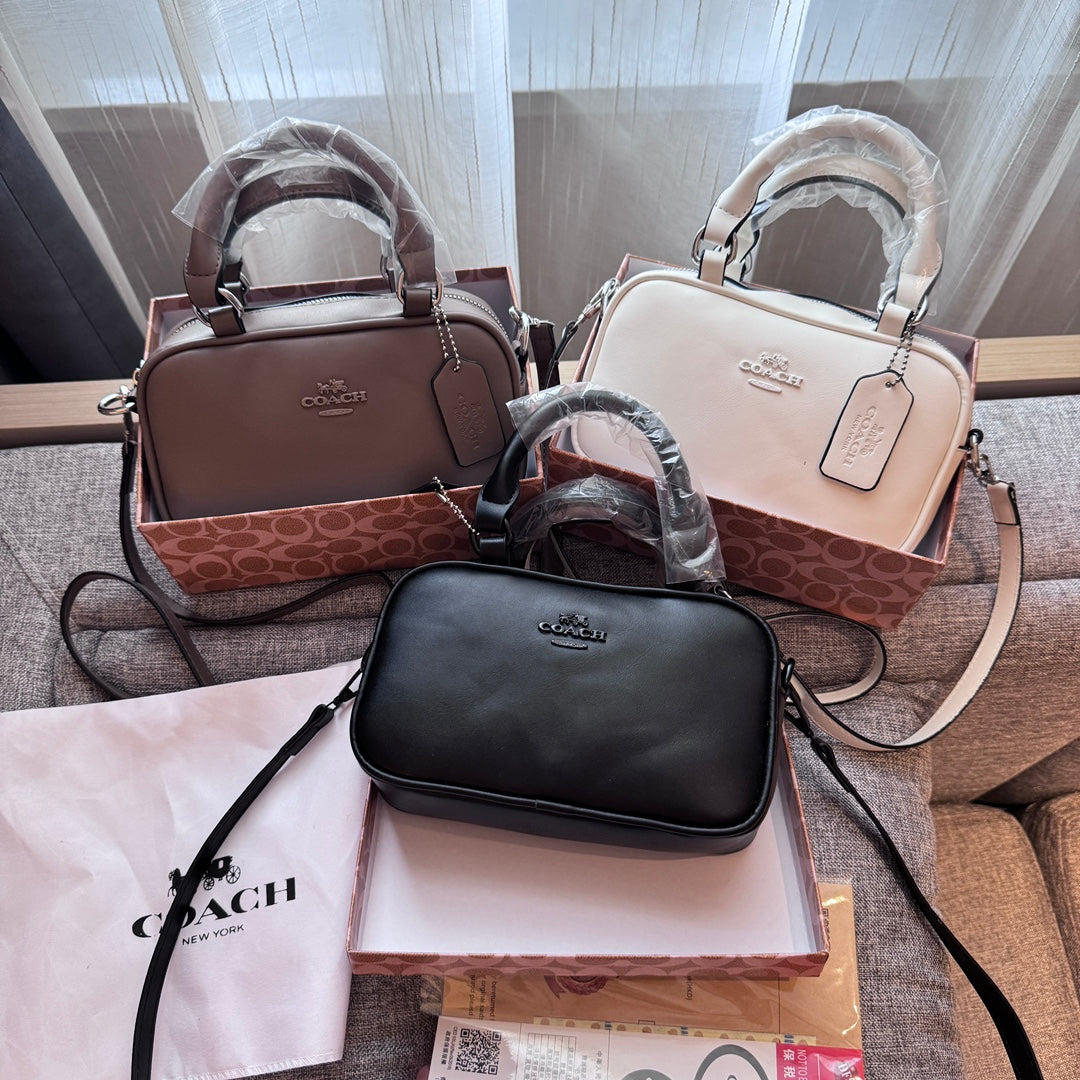 Elegáns bőr kézitáska: egy kis fényűzés