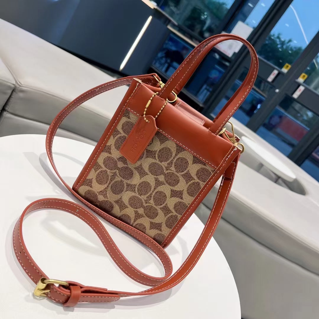 Elegáns bőr kézitáska: egy kis fényűzés