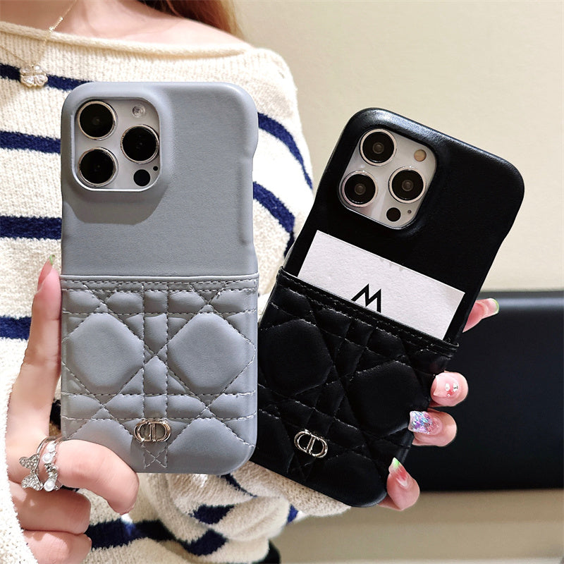 Modne skórzane etui na iPhone'a