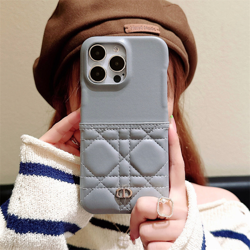Modne skórzane etui na iPhone'a