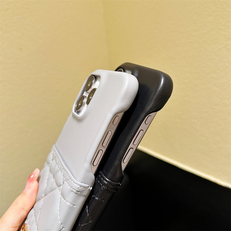 Modne skórzane etui na iPhone'a