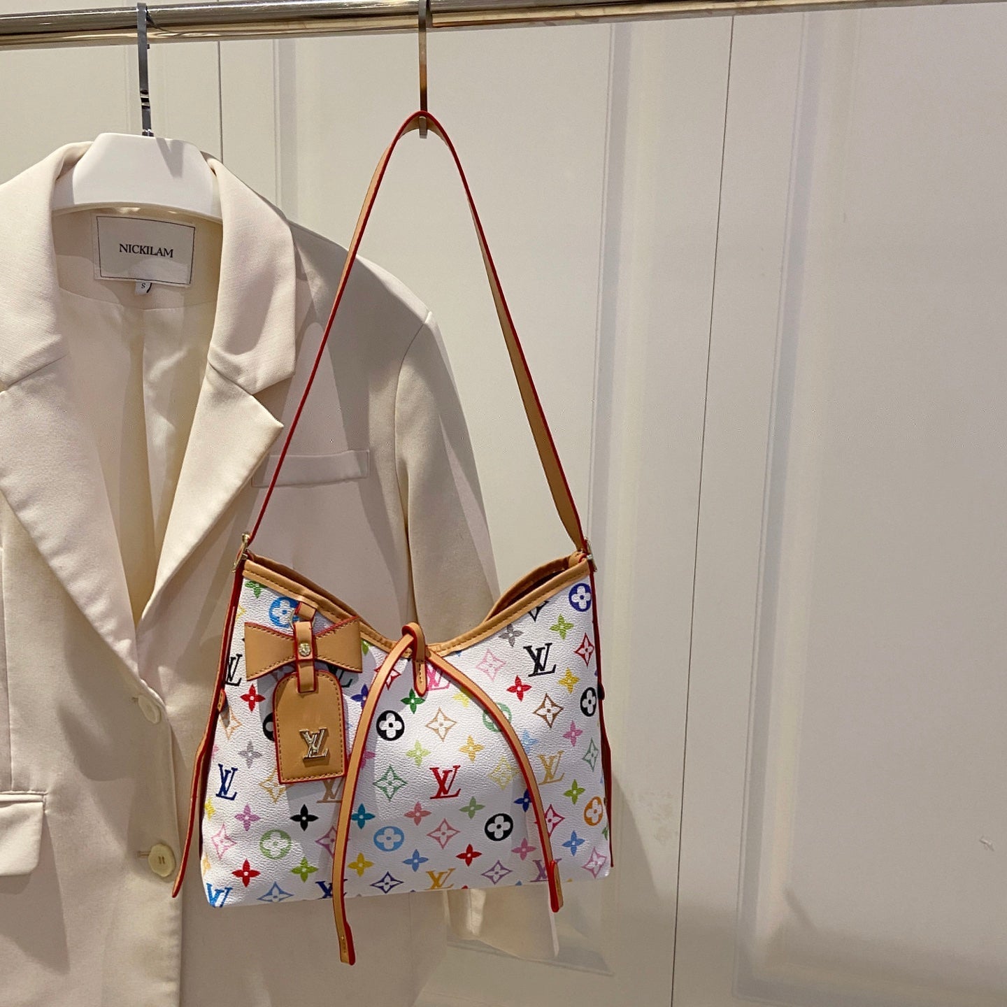 Taška přes rameno s monogramem