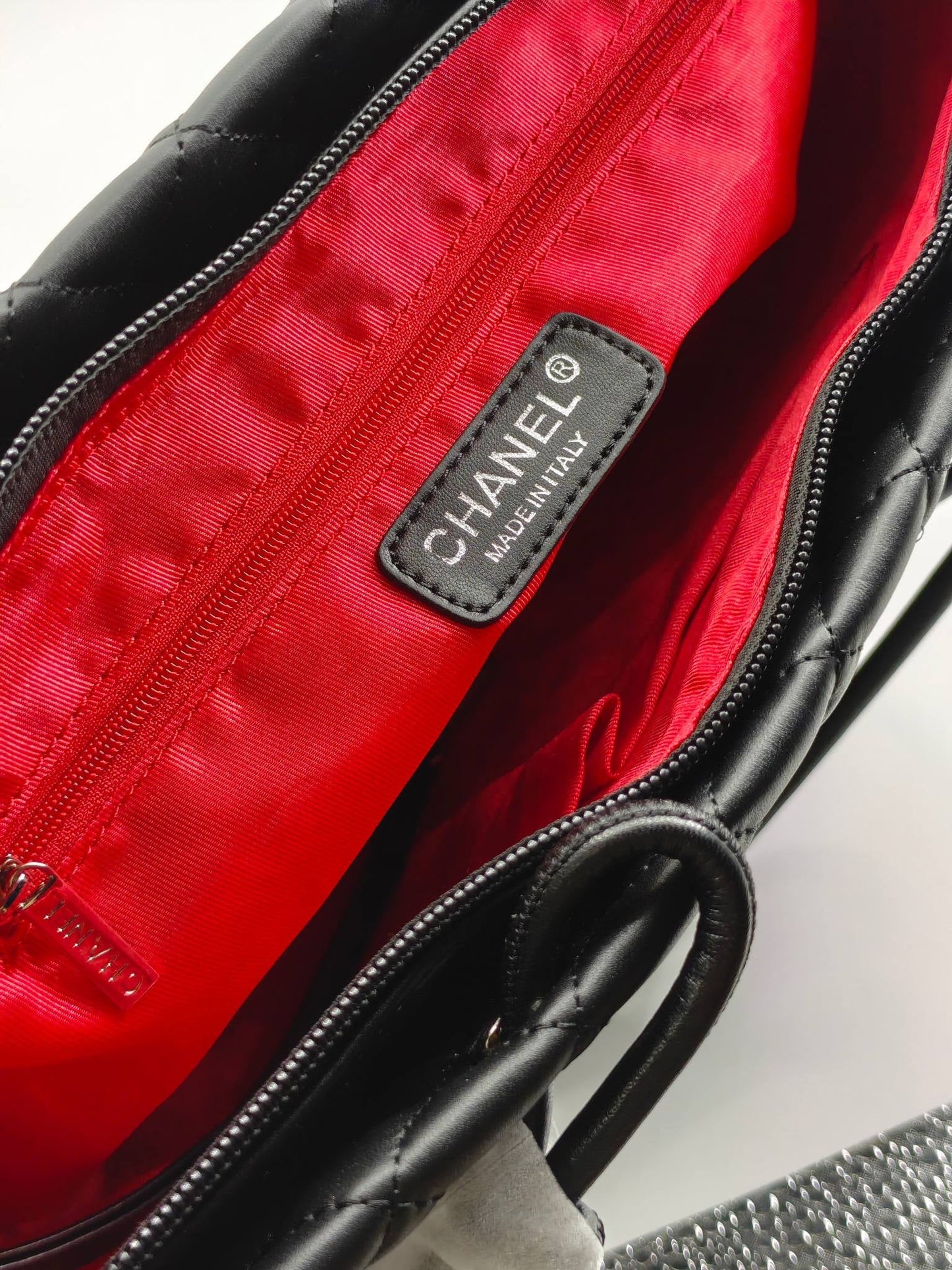 Prémiová prošívaná kabelka v koženém stylu s dvěma uchy