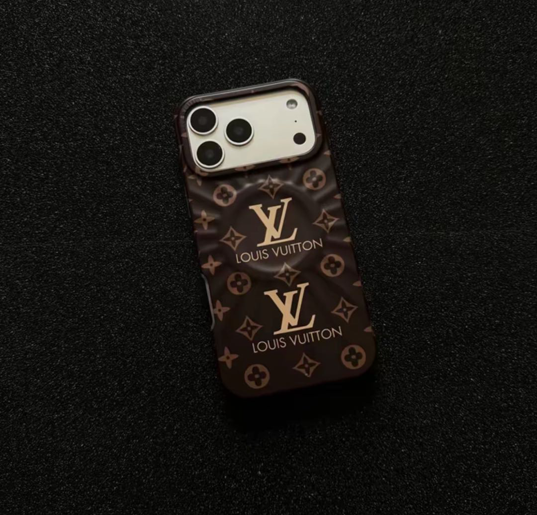 حافظة هاتف مغناطيسية فاخرة متوافقة مع MagSafe مع حامل وسادة هوائية قابل للفصل