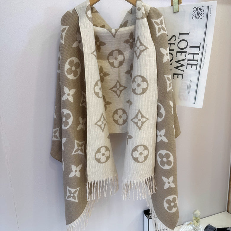 Kasjmiersjaal met letterpatroon – zacht en warm & Lichtgewicht