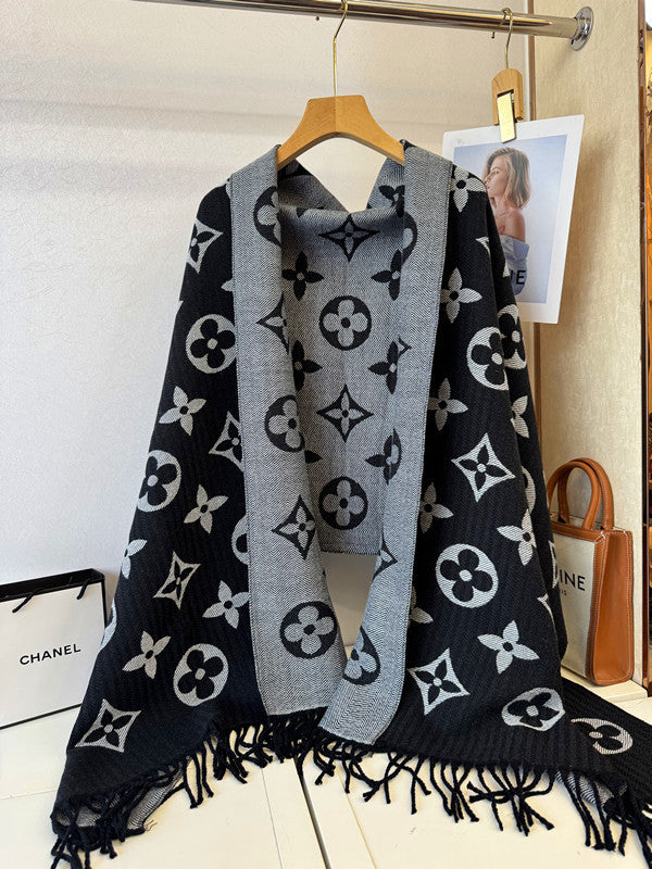 Kasjmiersjaal met letterpatroon – zacht en warm & Lichtgewicht