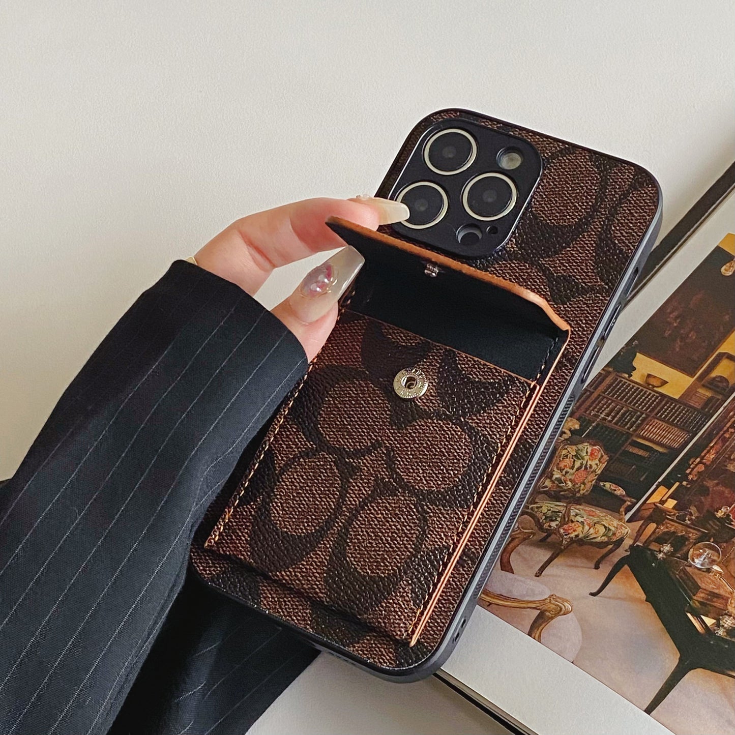 Klassiek iPhone-hoesje met portemonnee Donkerbruin-HP240513