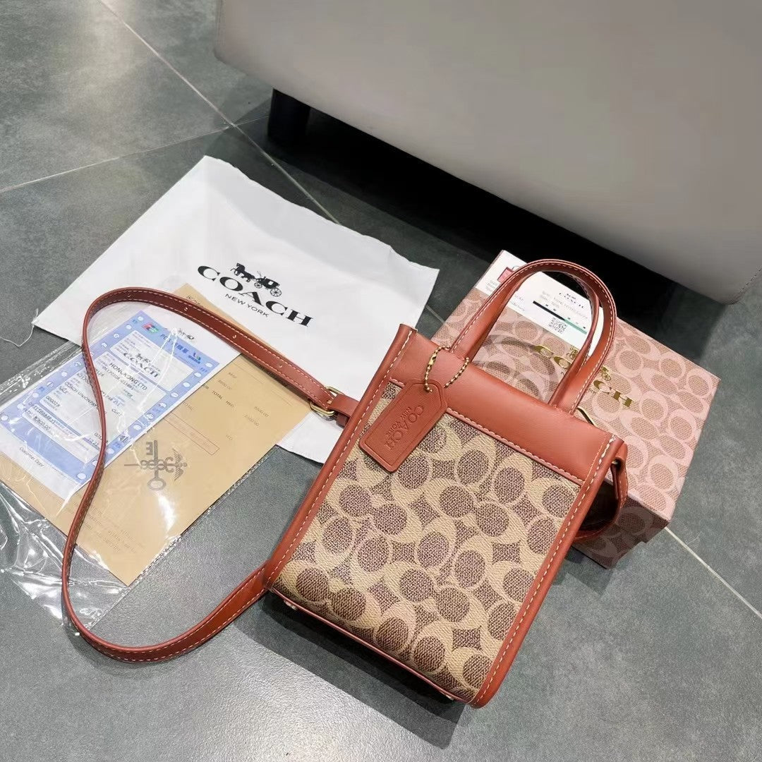 Elegáns bőr kézitáska: egy kis fényűzés