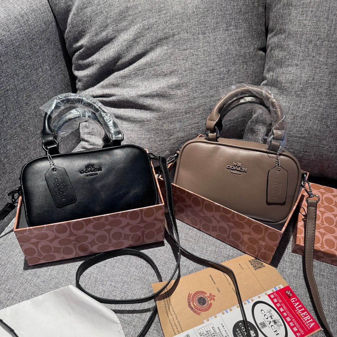 Elegáns bőr kézitáska: egy kis fényűzés