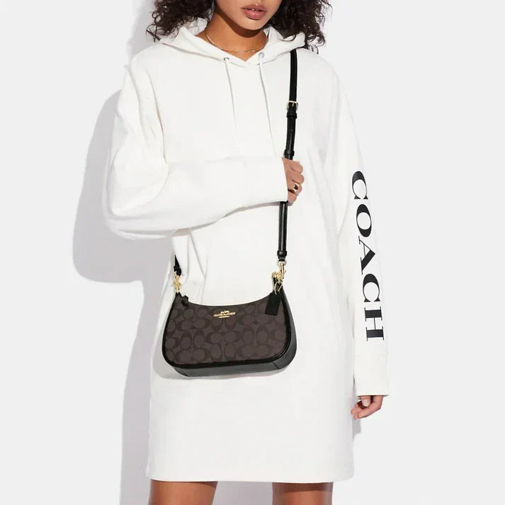 Torba na ramię Teri z charakterystycznego płótna w kolorze brązowym