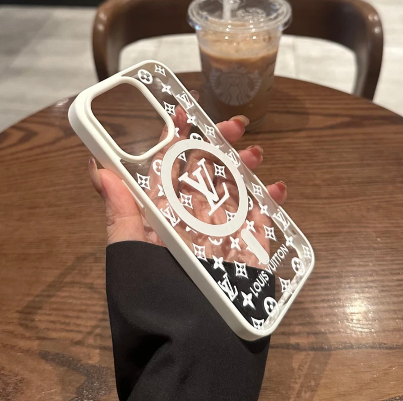 NEUE Luxus Shine x Mono iPhone Hülle (MagSafe)