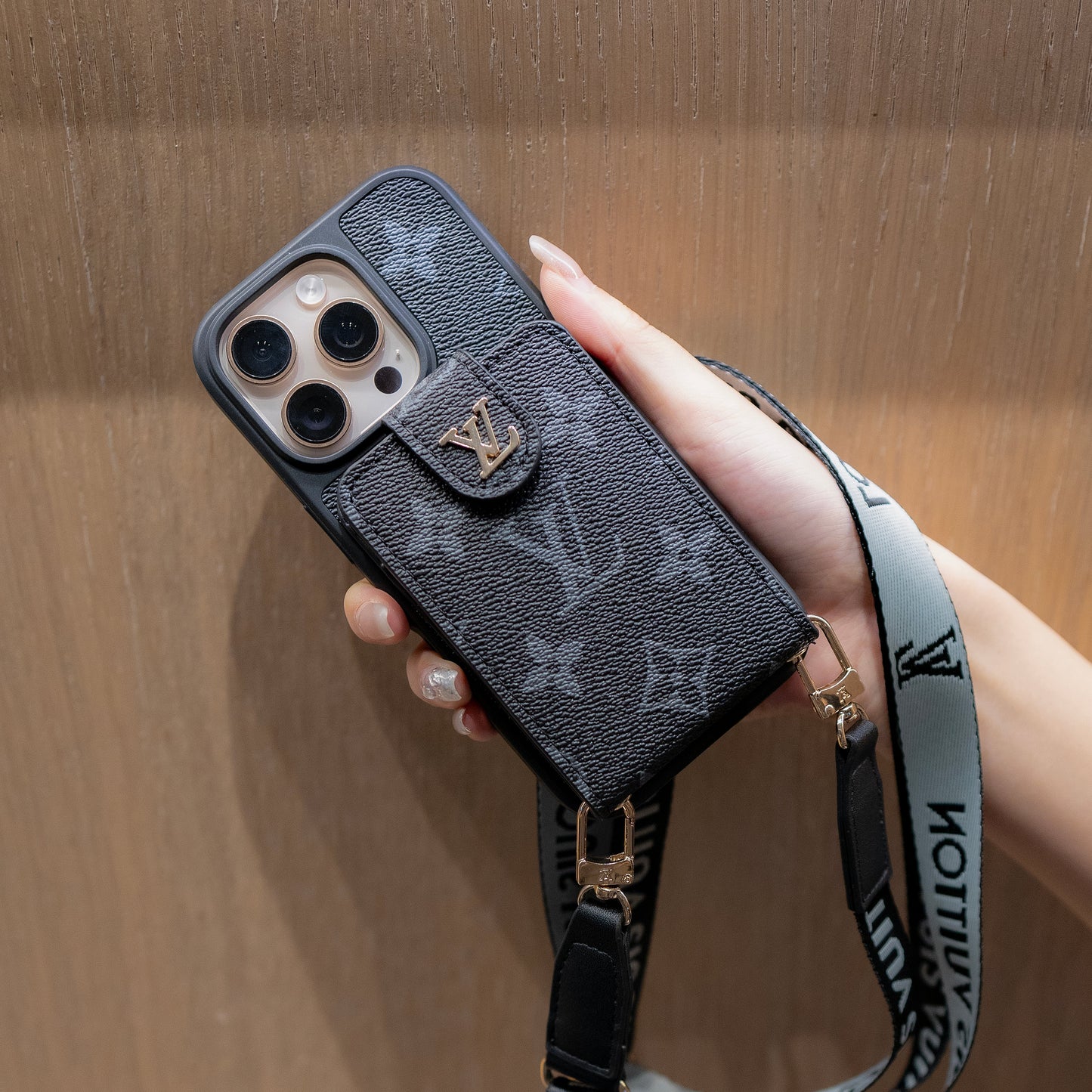 Luksus Crossbody iPhone-deksel med kortholder & stropp