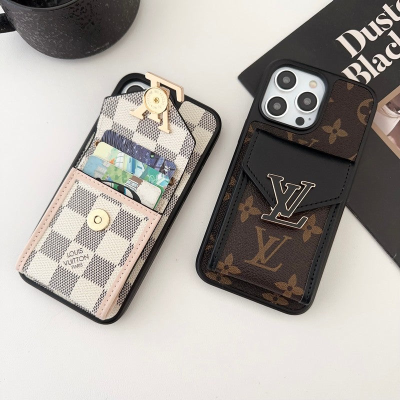 Luksusowa torba na karty w pięciu kolorach. Etui na iPhone'a z łańcuszkiem