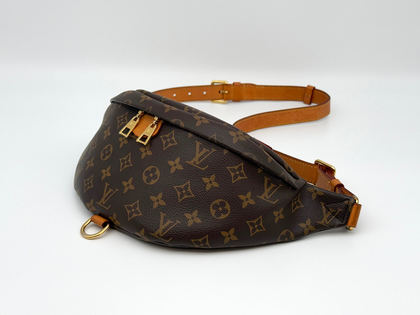 حقيبة الخصر الموضة