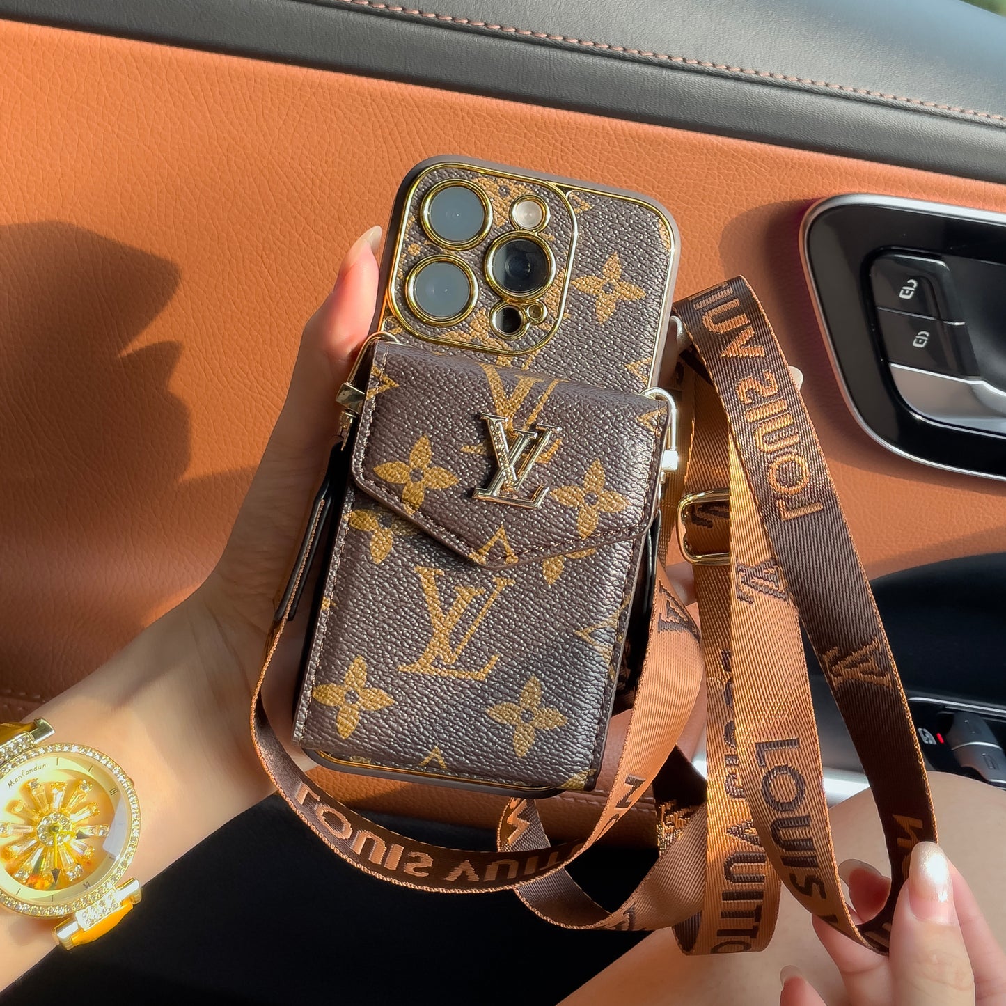 Klasické pouzdro na iPhone v luxusním pouzdru na karty