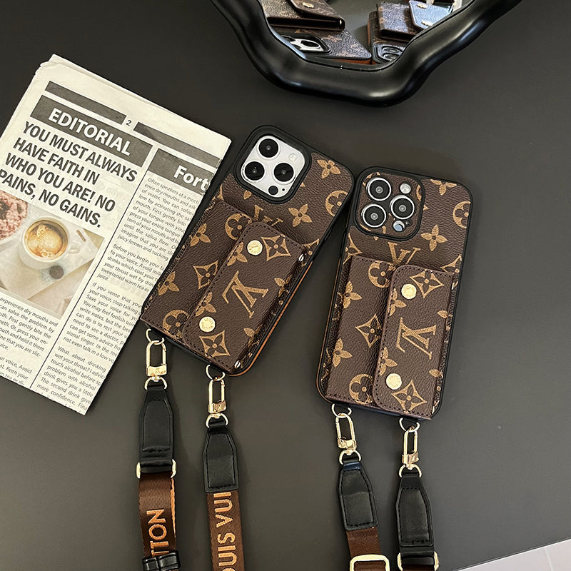 Luxuriöse iPhone-Hülle mit Kartentaschenkette in Braun