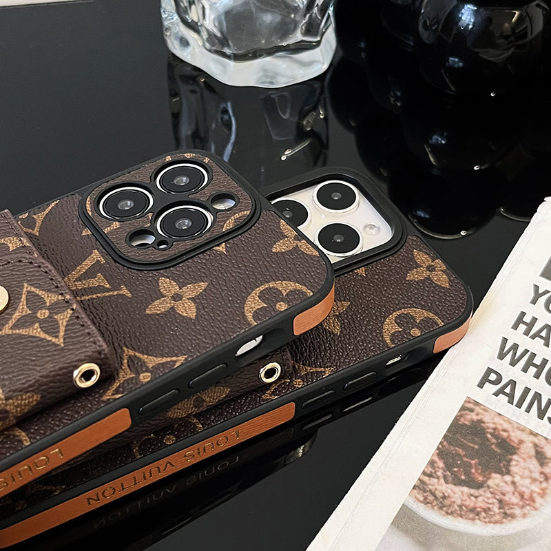Luxuriöse iPhone-Hülle mit Kartentaschenkette in Braun