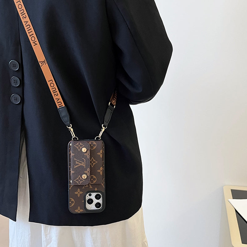 Luxuriöse iPhone-Hülle mit Kartentaschenkette in Braun