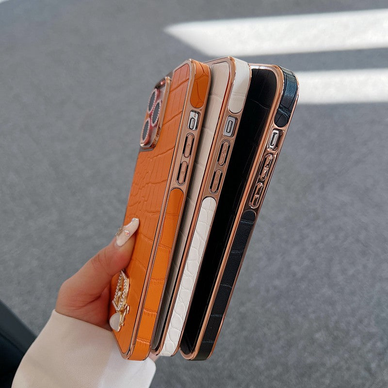 Custodia per iPhone in oro rosa con logo diamante alla moda