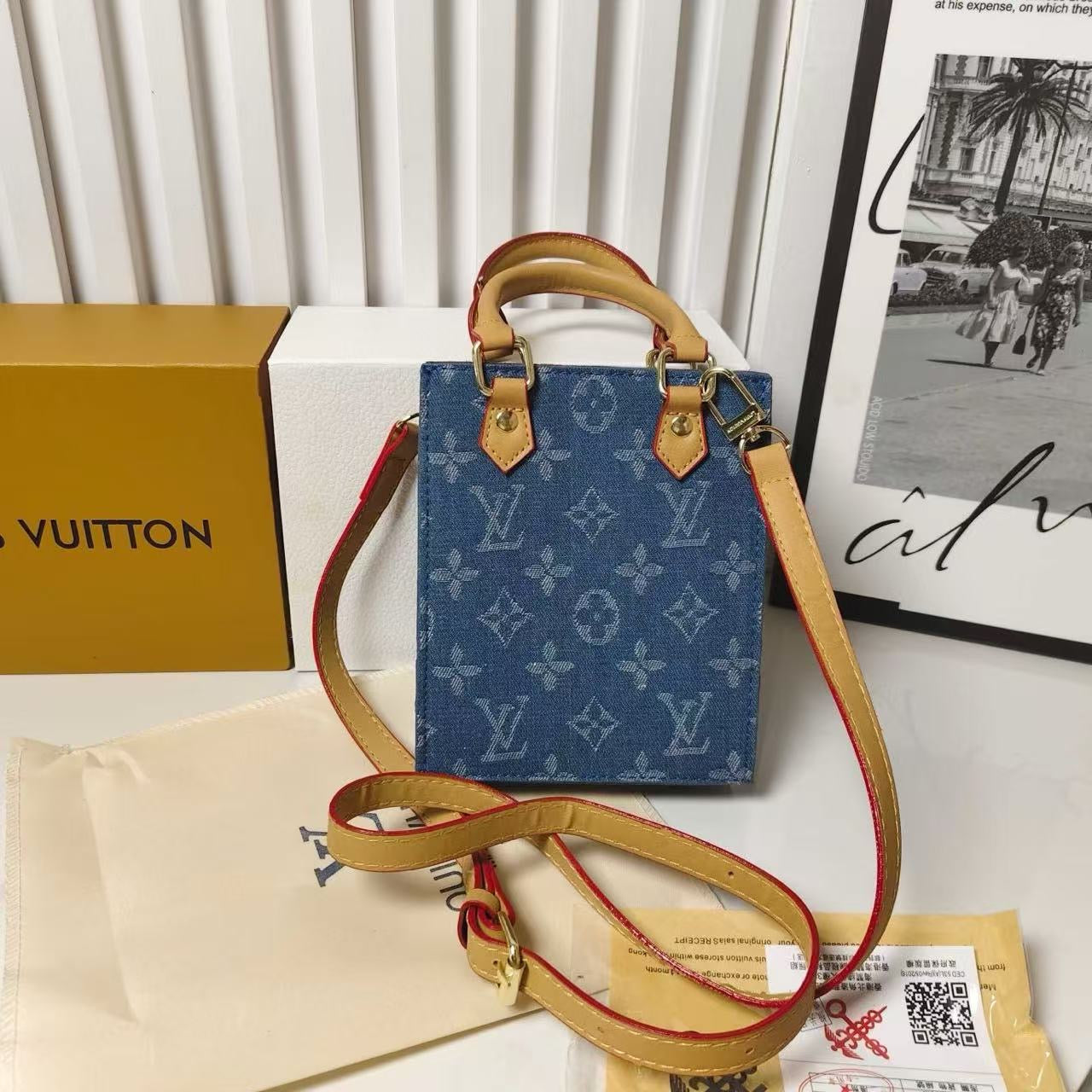 Classic Tote Bag With Crossbody Strap