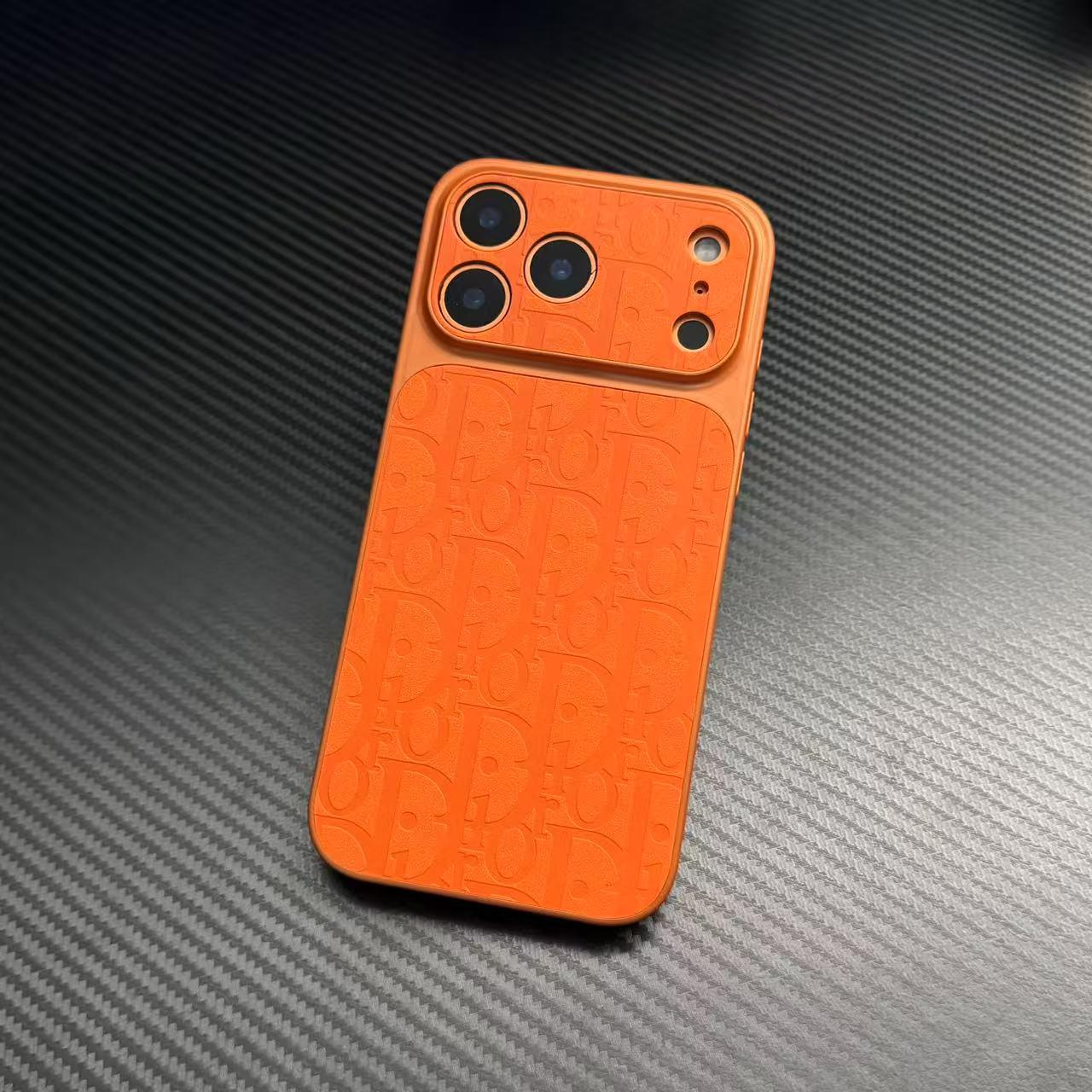 Elegantní pouzdra na iPhone Monogram