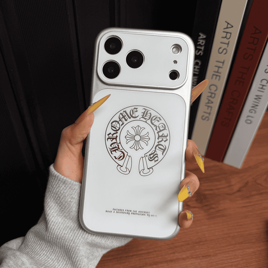 Funda protectora para iPhone Chrome Hearts