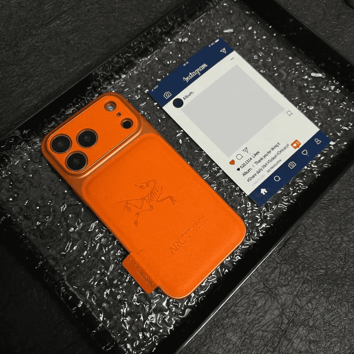 Luxusní venkovní obal na iPhone
