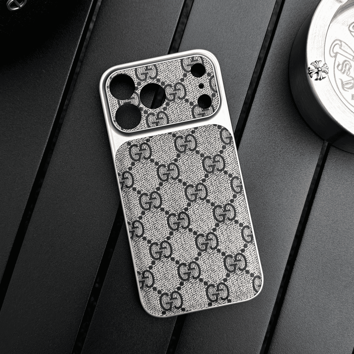 Luxe lederen telefoonhoes met patroon en schokbestendige randen
